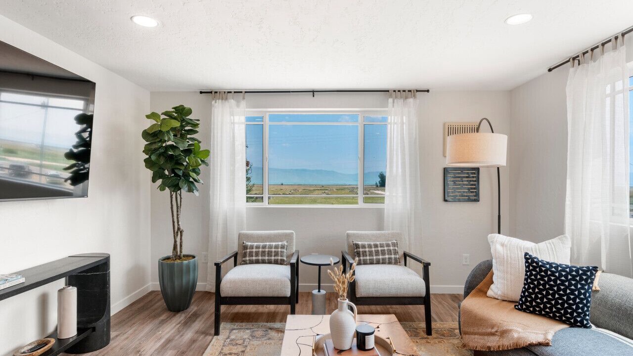 Photo of Livingroom in St. Charles