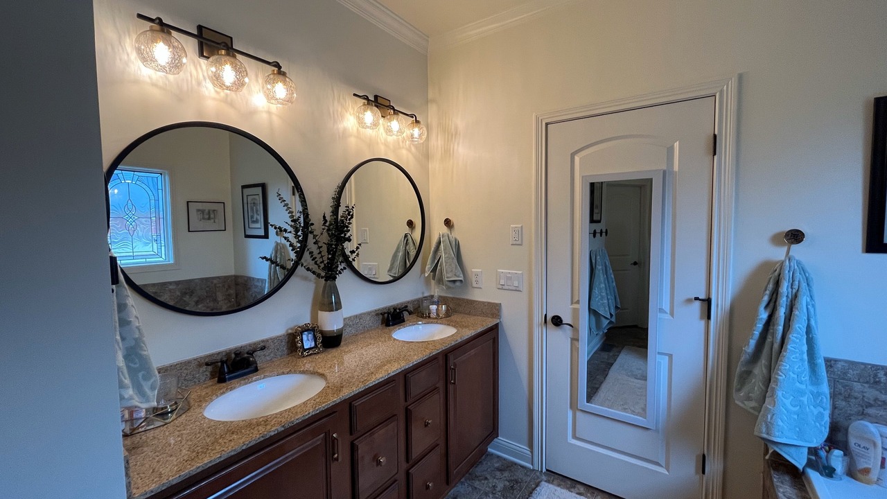 Photo of Bathroom in Speed