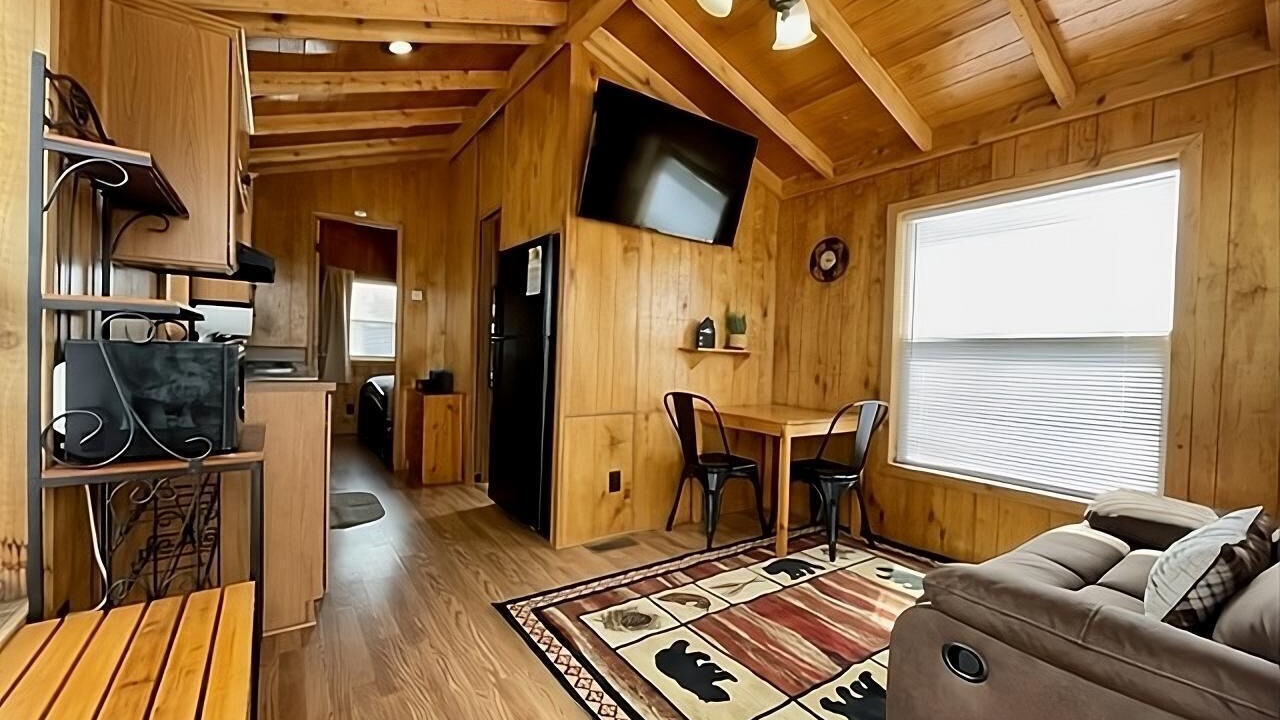 Photo of Livingroom in Frontier