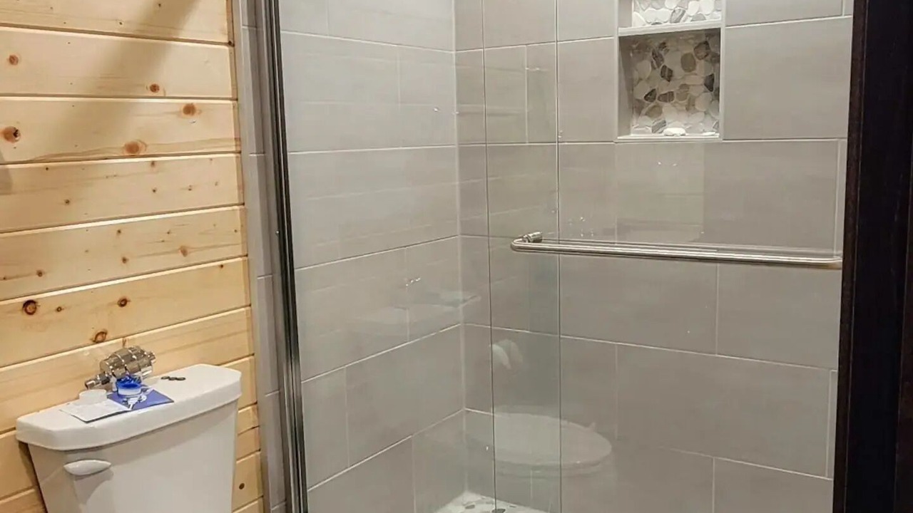 Photo of Bathroom in McLeod