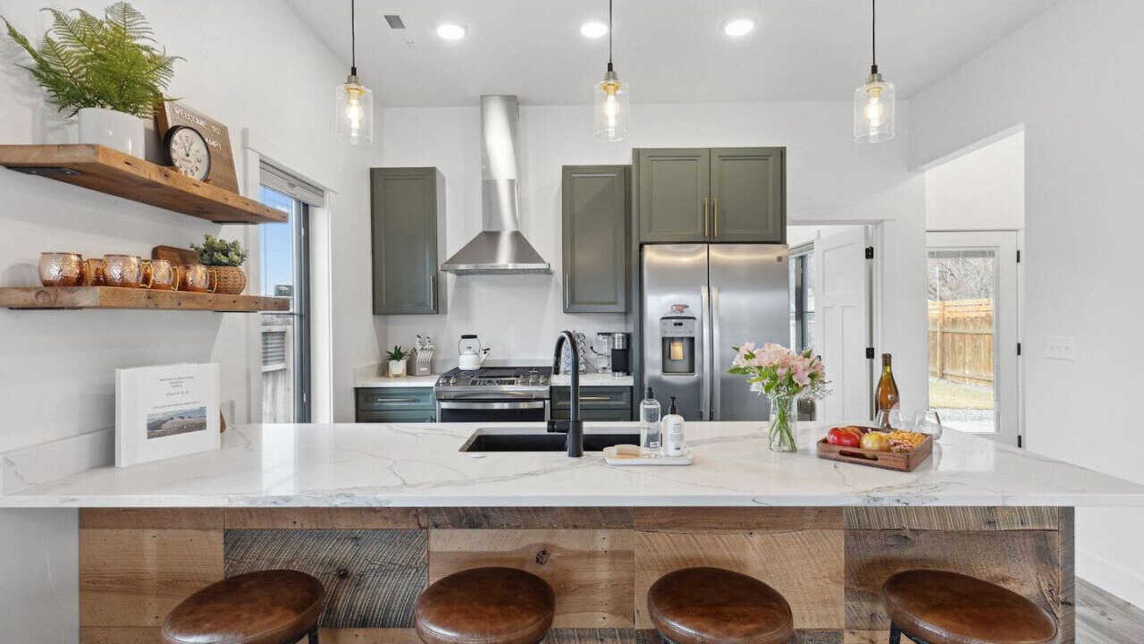Photo of Kitchen in Riverfront