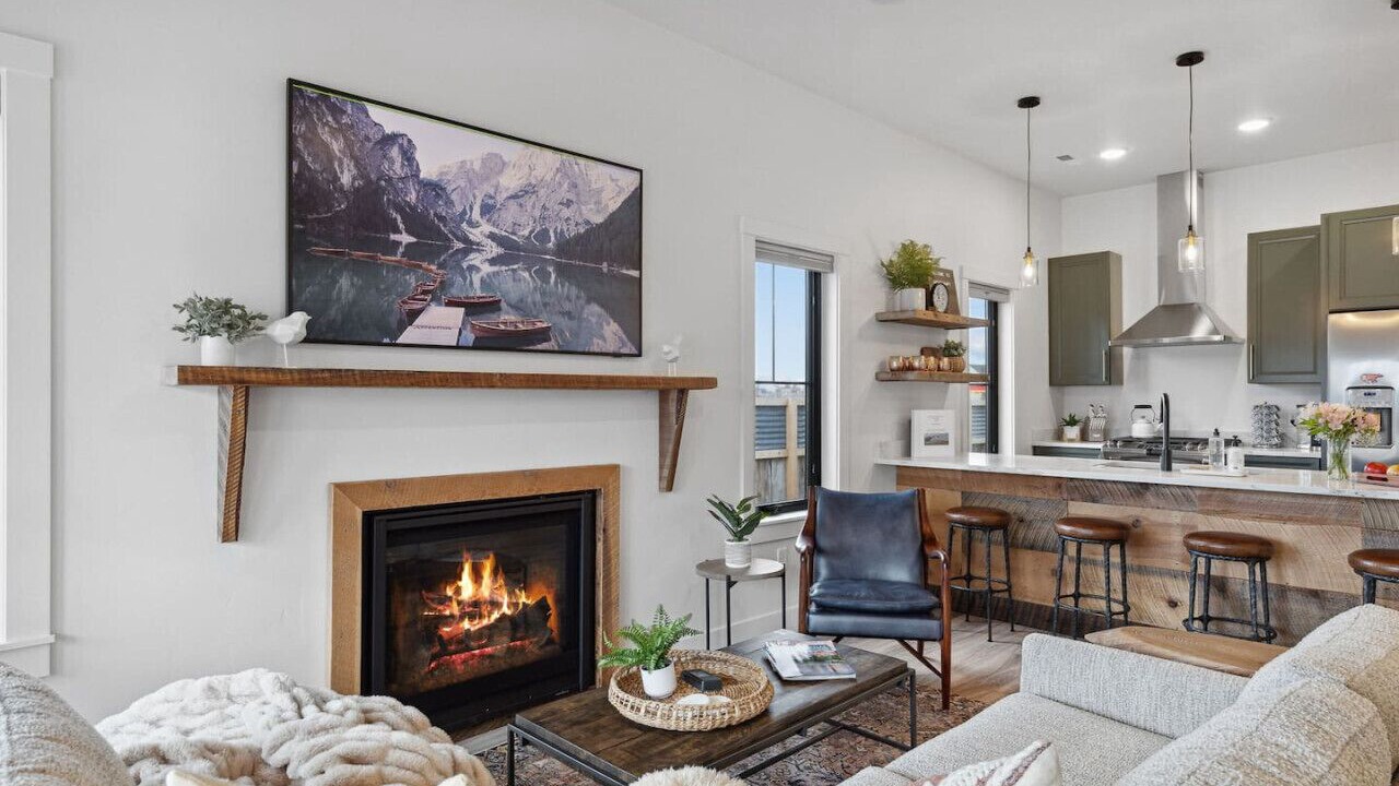 Photo of Livingroom in Riverfront