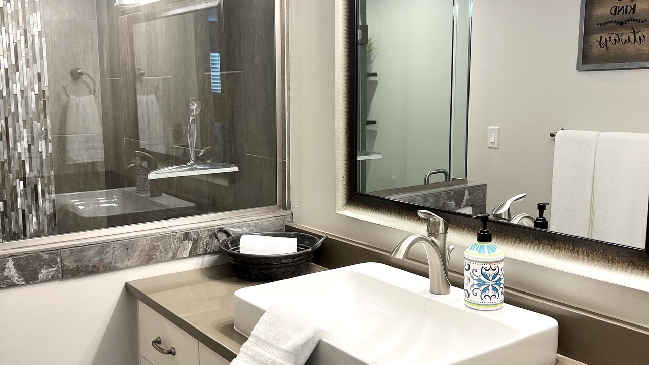 Photo of Bathroom in Escalante