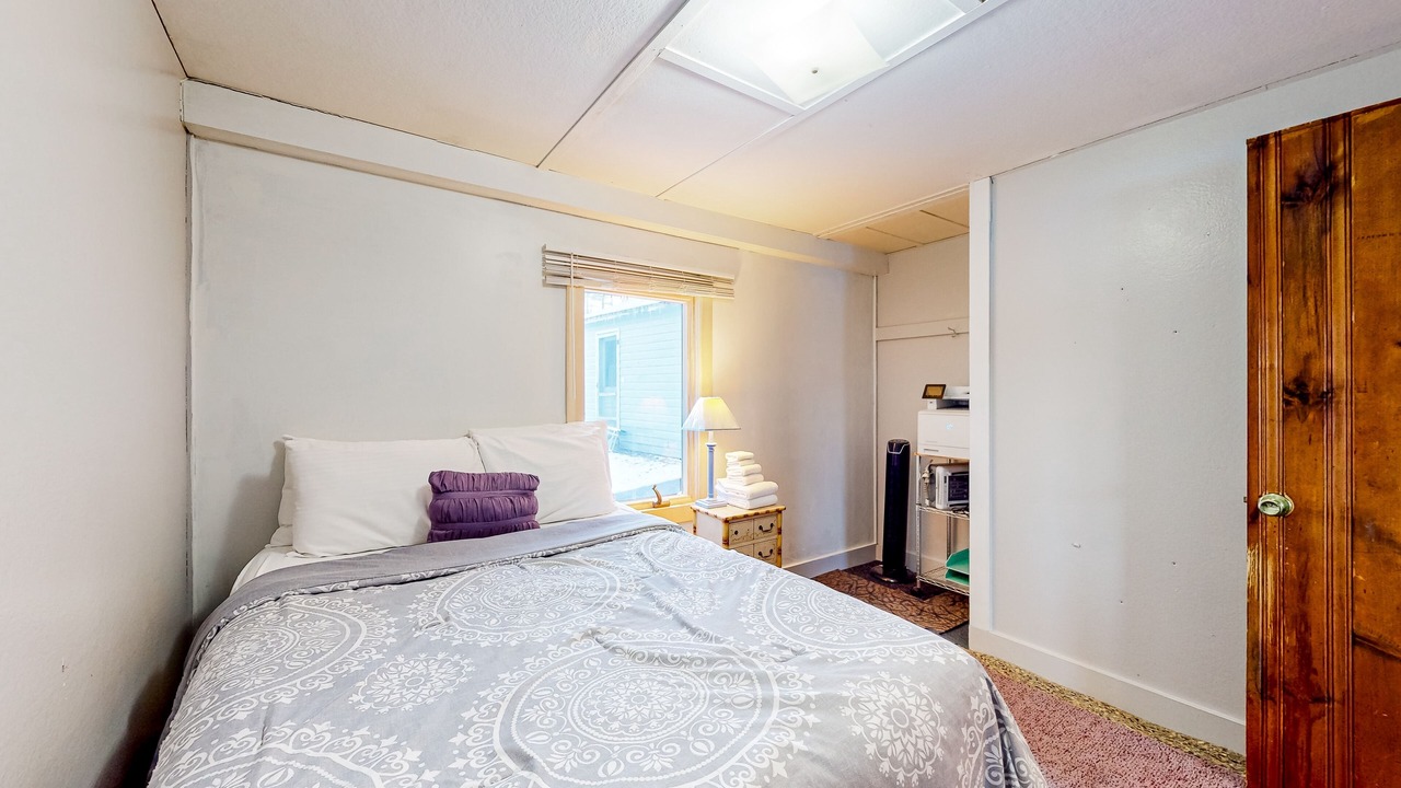 Photo of Bedroom in Castleton
