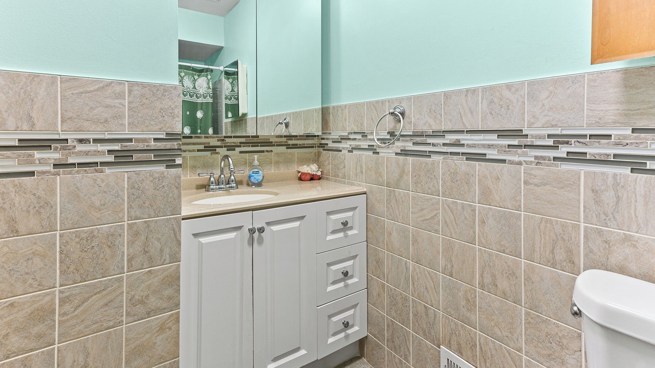 Photo of Bathroom in Warren