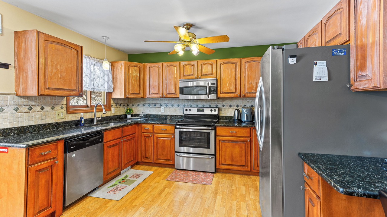 Photo of Kitchen in Warren