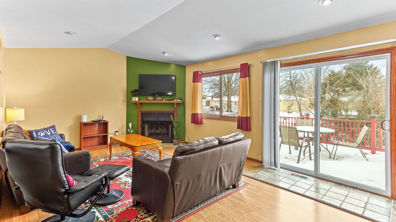 Photo of Livingroom in Warren