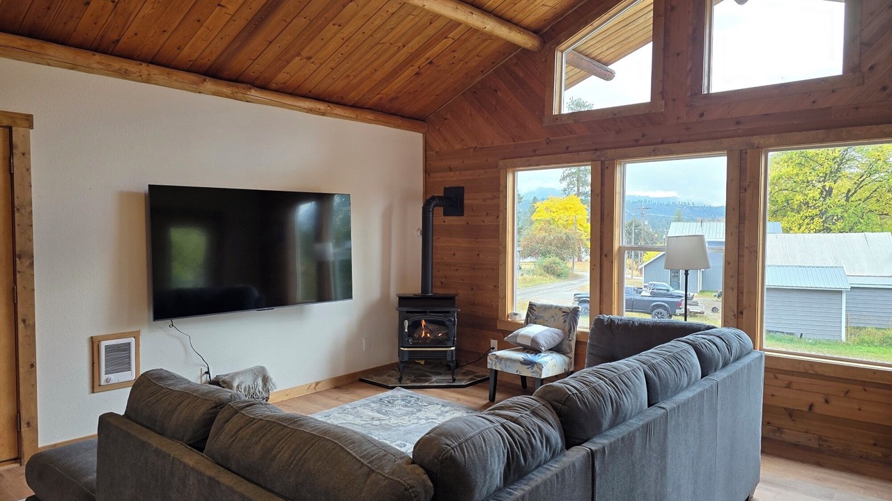 Photo of Livingroom in Bonners Ferry