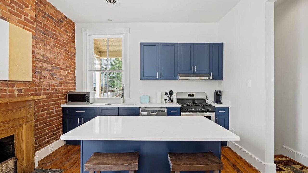 Photo of Kitchen in Monroe Ward