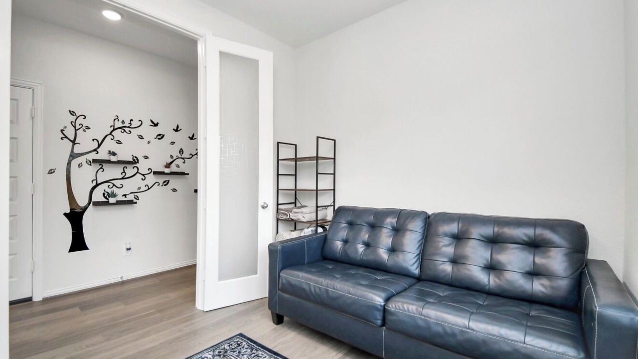 Photo of Livingroom in Cypress