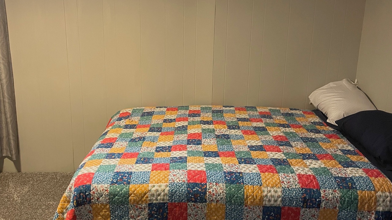 Photo of Bedroom in Glenns Ferry