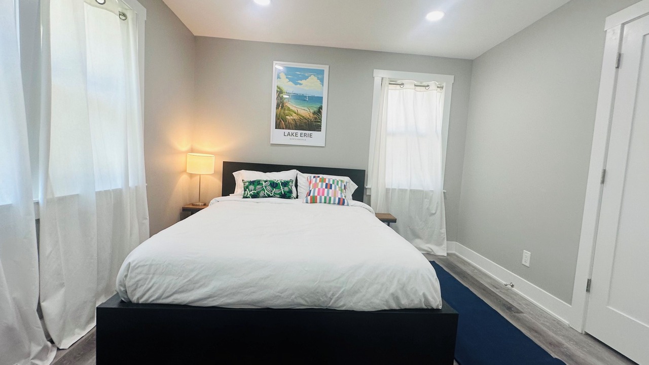 Photo of Bedroom in Willoughby Hills