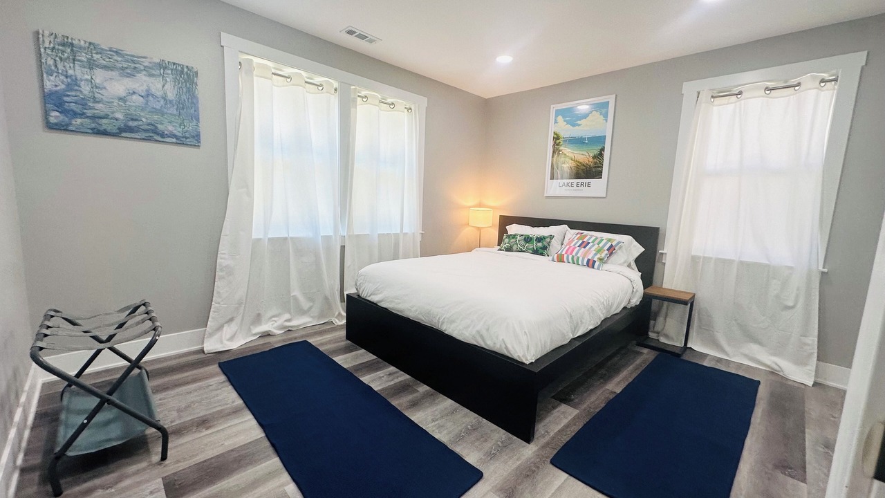 Photo of Bedroom in Willoughby Hills