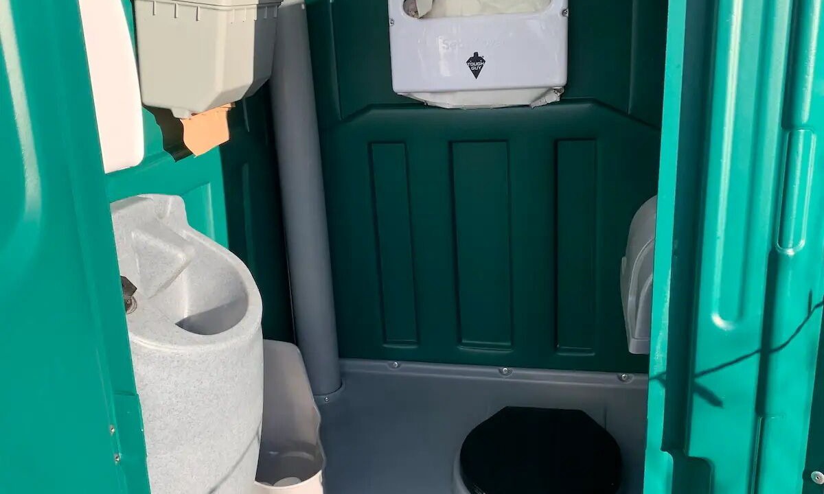 Photo of Bathroom in Rollingbay