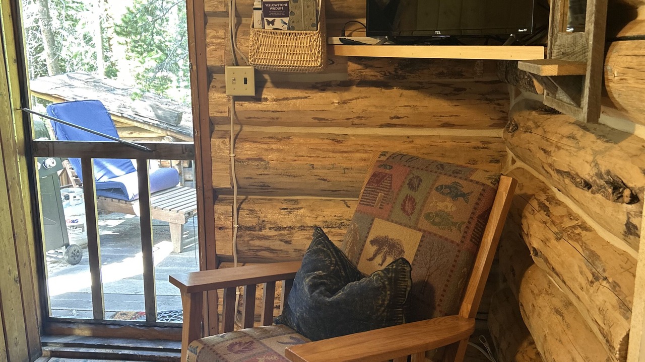 Photo of Livingroom in Silver Gate