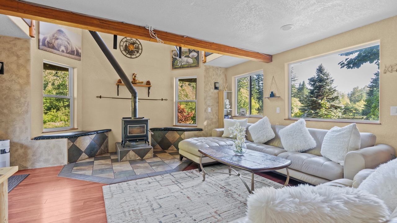 Photo of Bedroom in Peaceful Valley