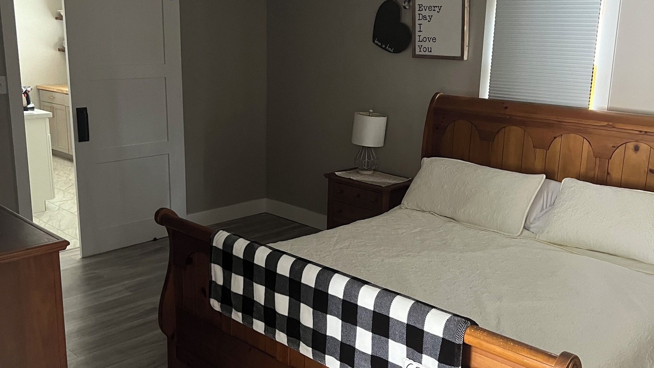 Photo of Bedroom in Seelyville
