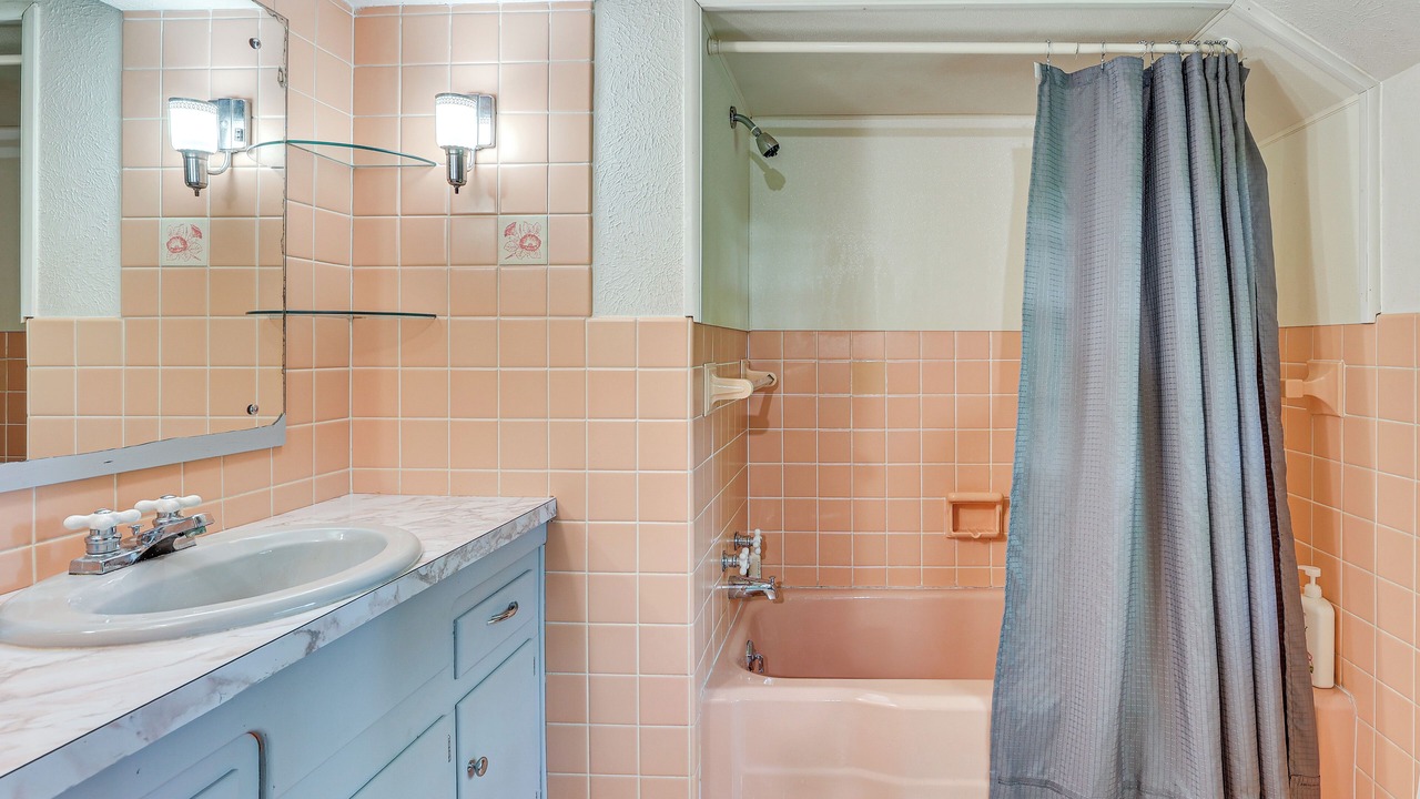 Photo of Bathroom in Salem