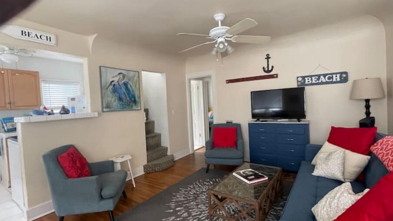 Photo of Livingroom in South Mission Beach