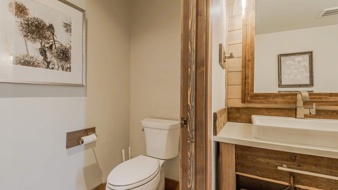 Photo of Bathroom in Eureka