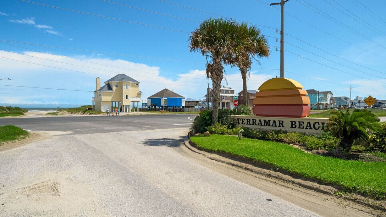 Photo of Others in Terramar Beach
