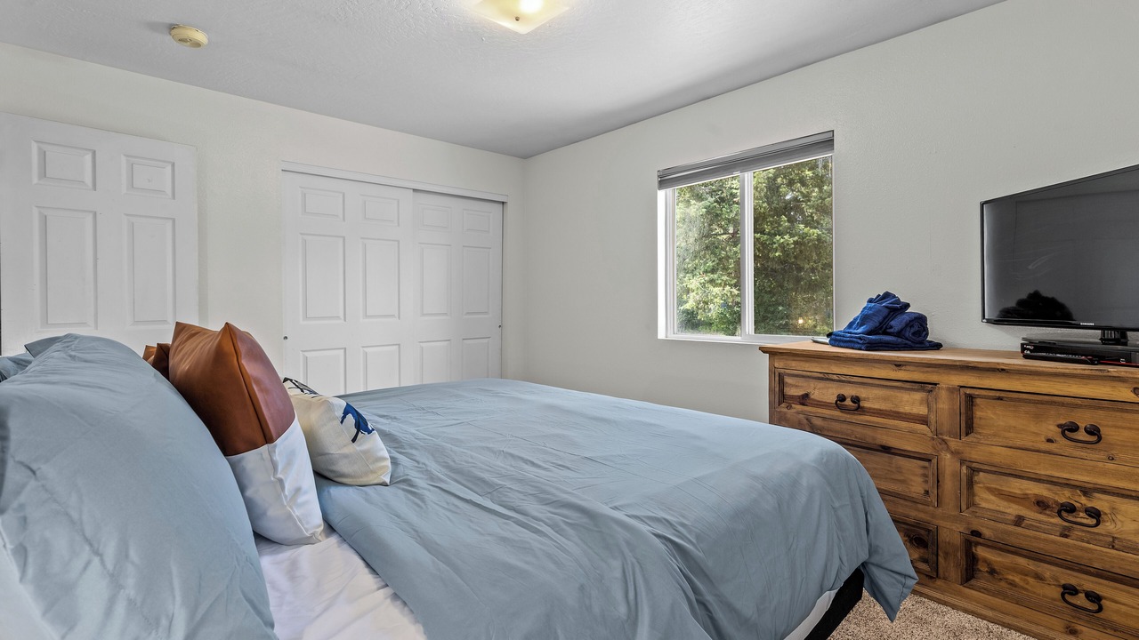 Photo of Bedroom in Spirit Lake