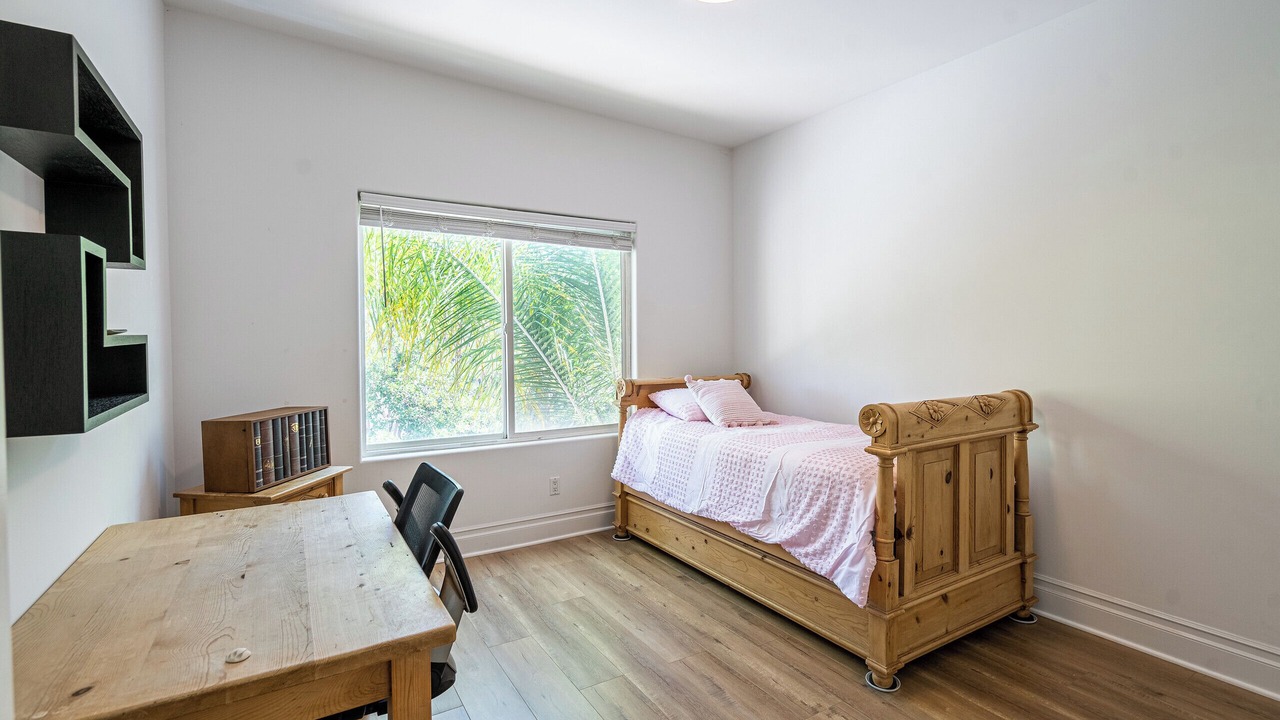Photo of Bedroom in Los Angeles