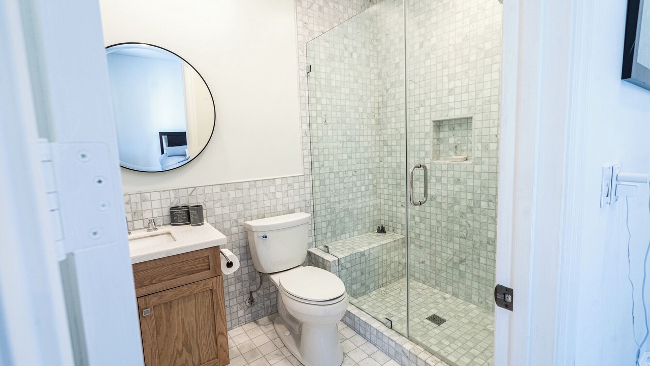 Photo of Bathroom in Los Angeles