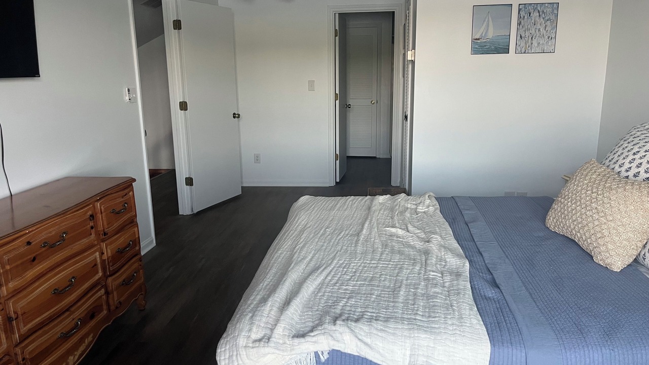 Photo of Bedroom in Southmont