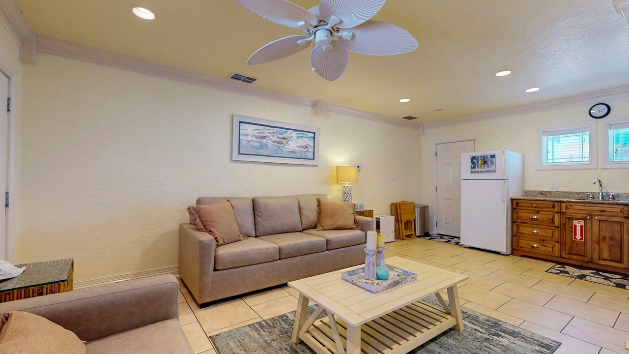 Photo of Livingroom in Sand Point