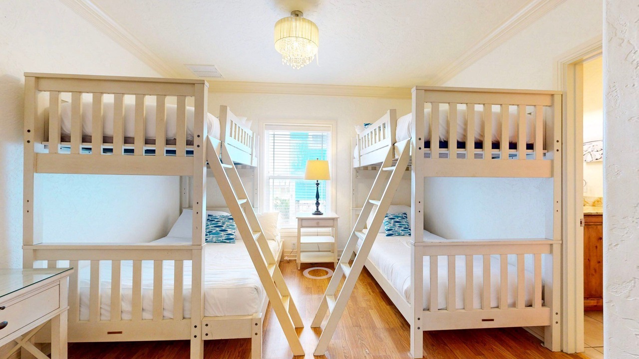 Photo of Bedroom in Sand Point