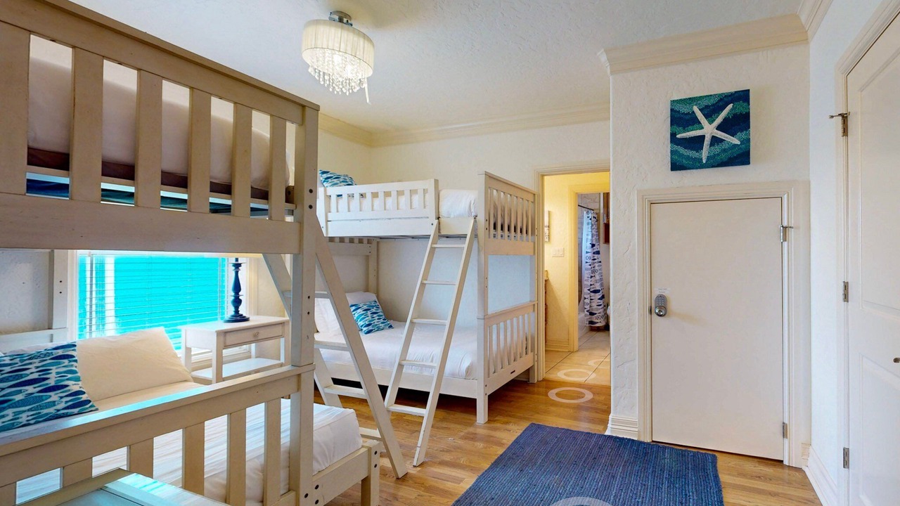 Photo of Bedroom in Sand Point