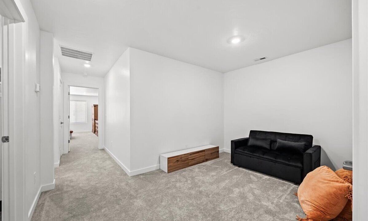 Photo of Livingroom in Eagle