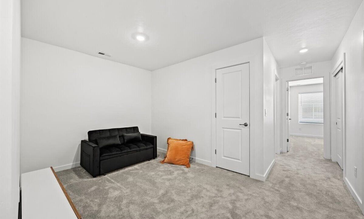 Photo of Livingroom in Eagle