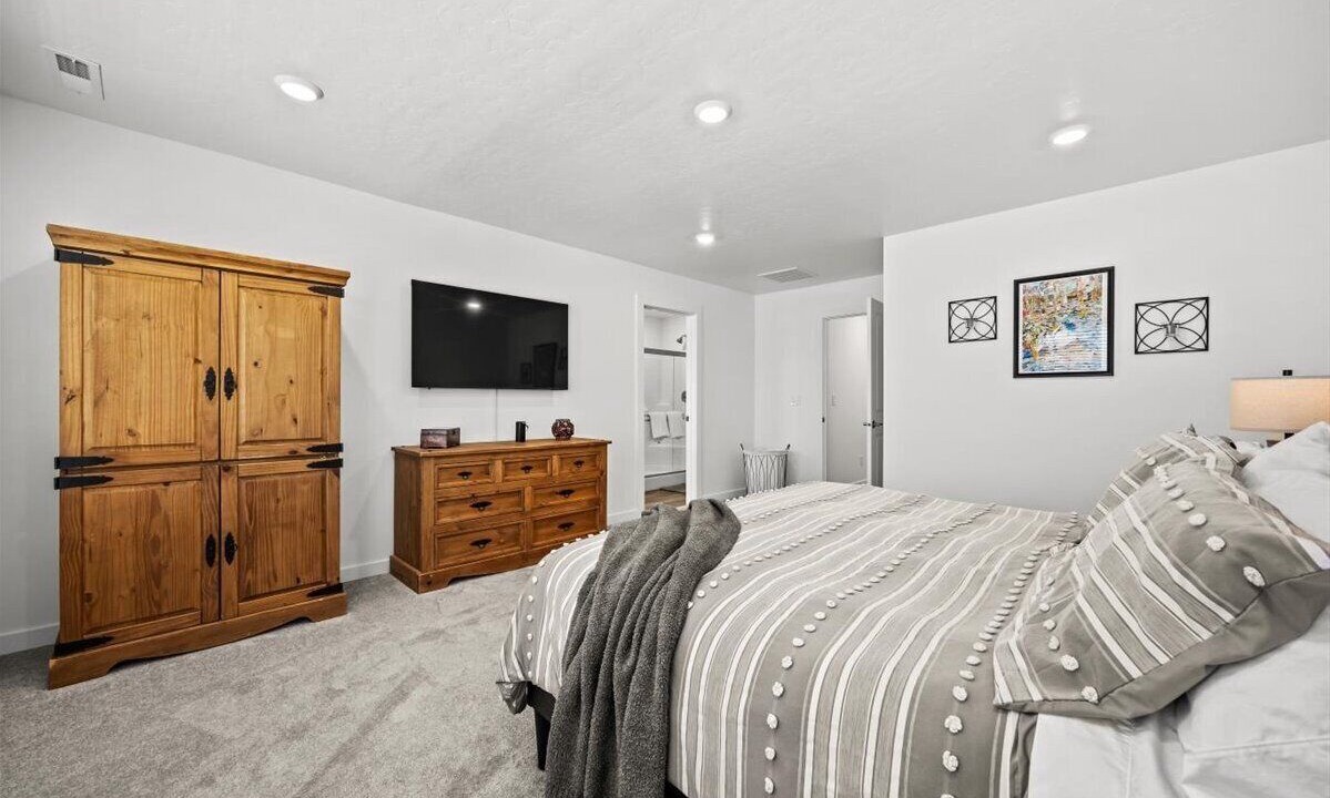 Photo of Bedroom in Eagle
