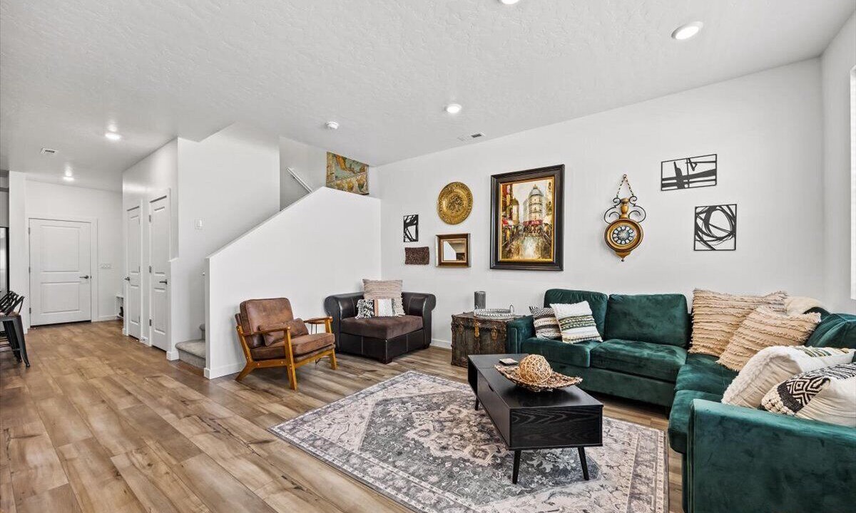 Photo of Livingroom in Eagle