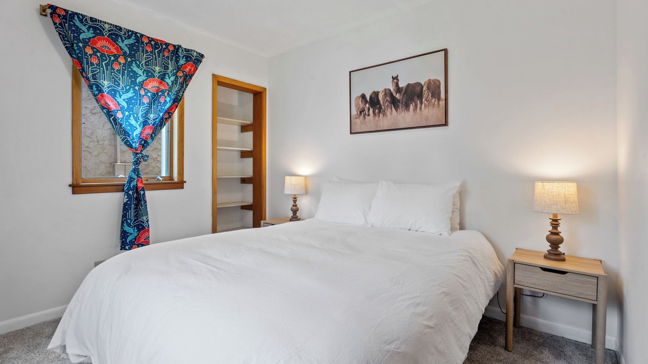 Photo of Bedroom in University District
