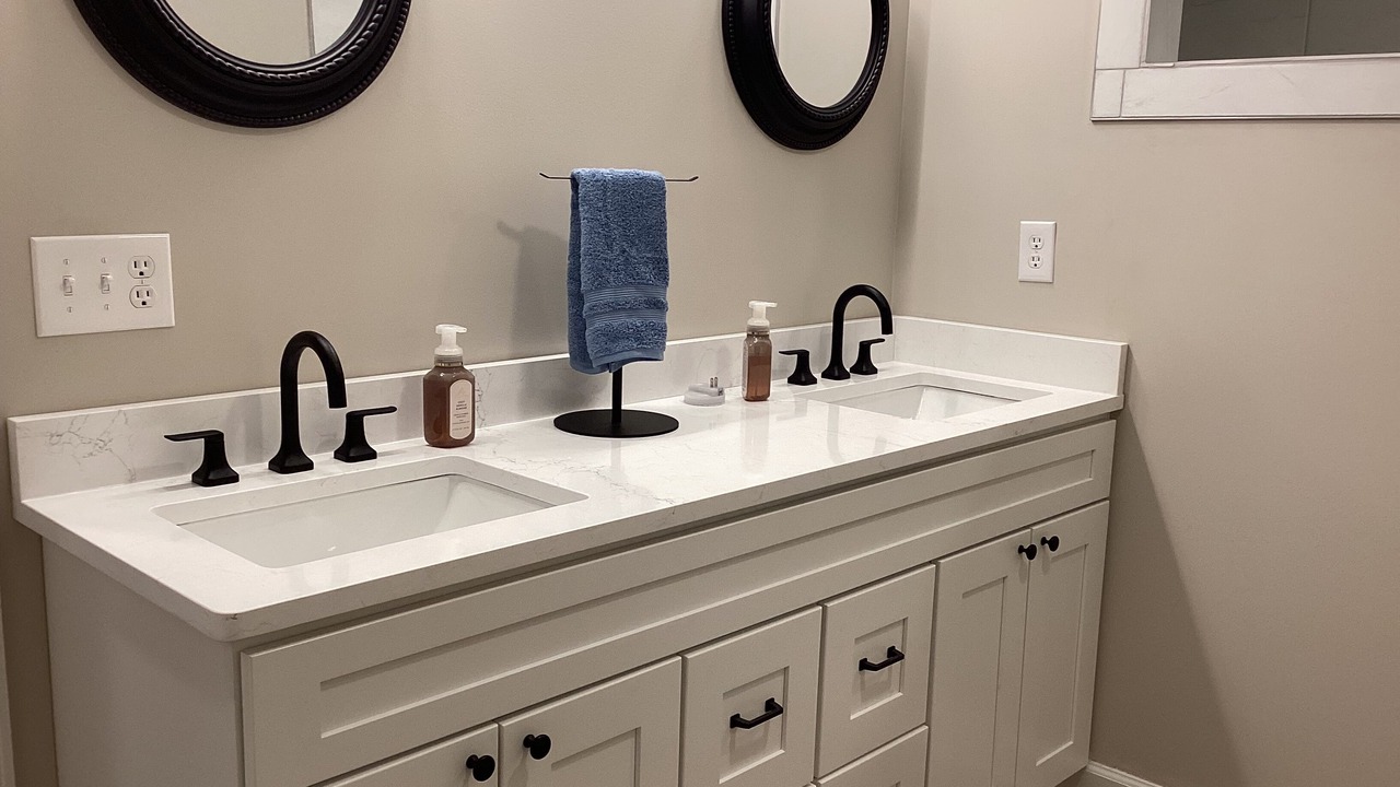 Photo of Bathroom in Counce