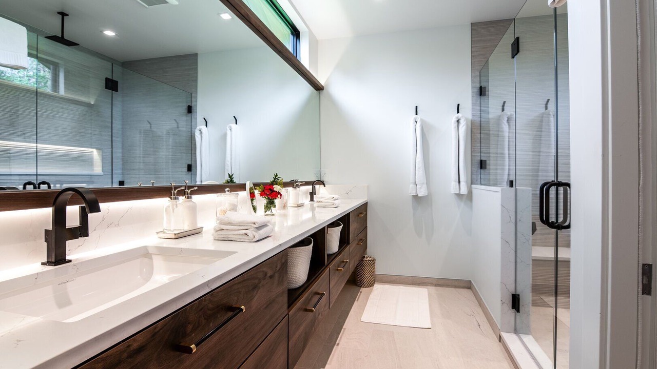 Photo of Bathroom in Moose Wilson Road