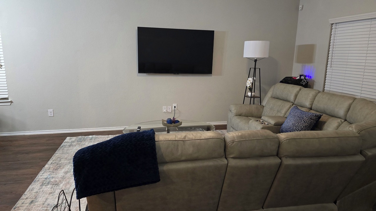 Photo of Livingroom in Barker