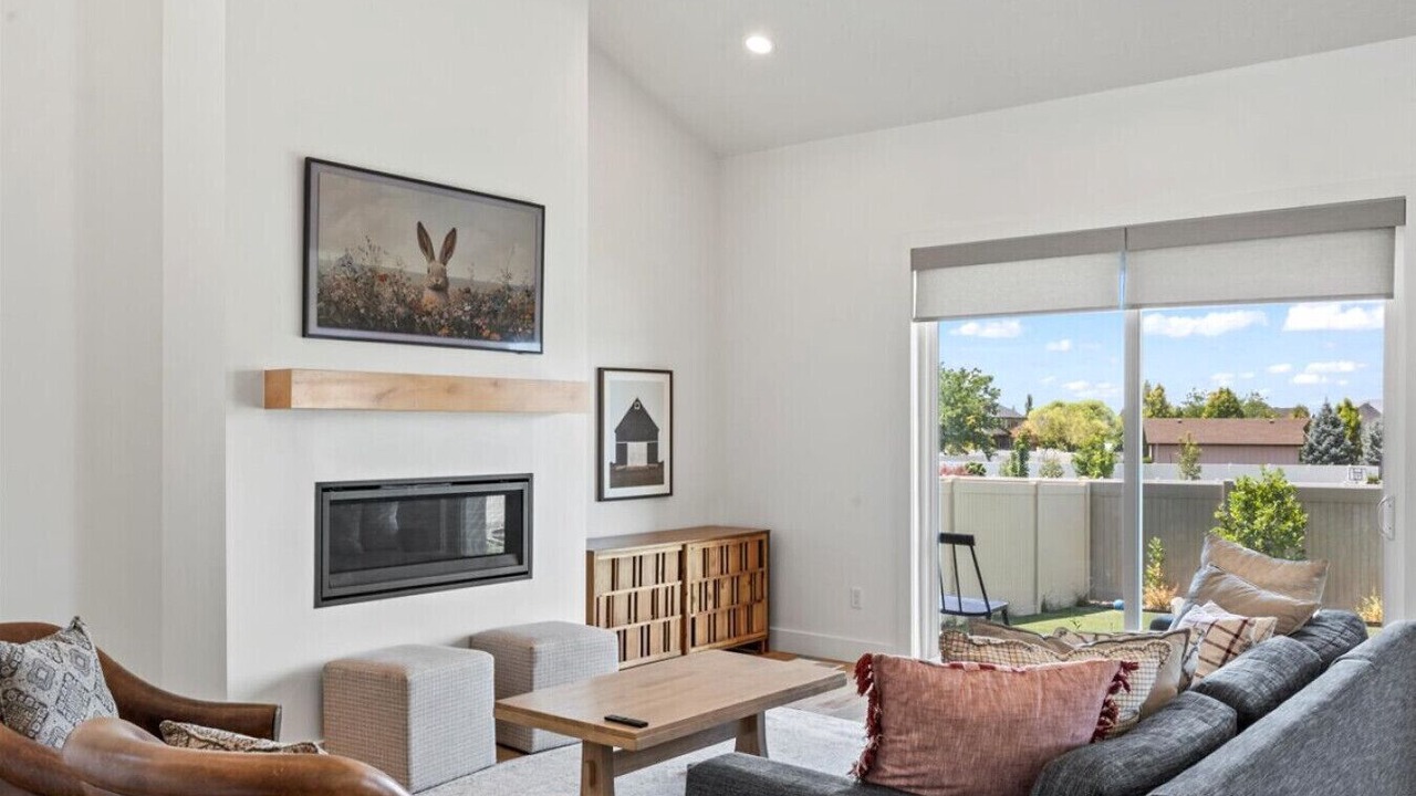 Photo of Livingroom in Kaysville