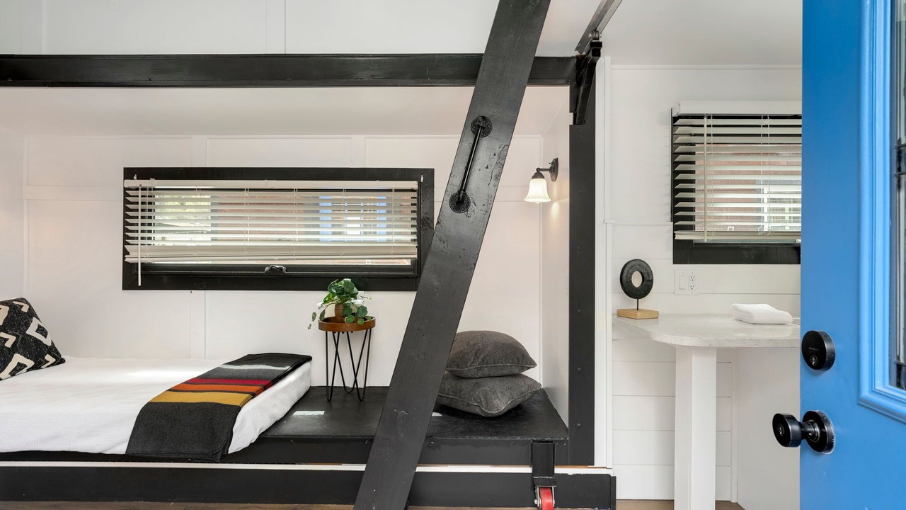Photo of Bedroom in Poudre Park