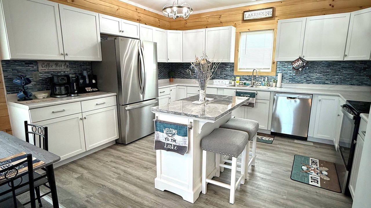 Photo of Kitchen in Portage Lakes