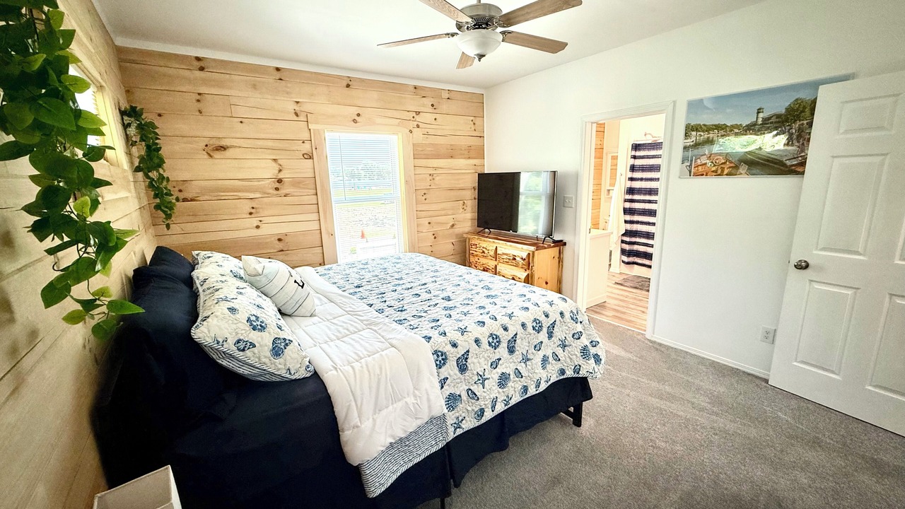 Photo of Bedroom in Portage Lakes