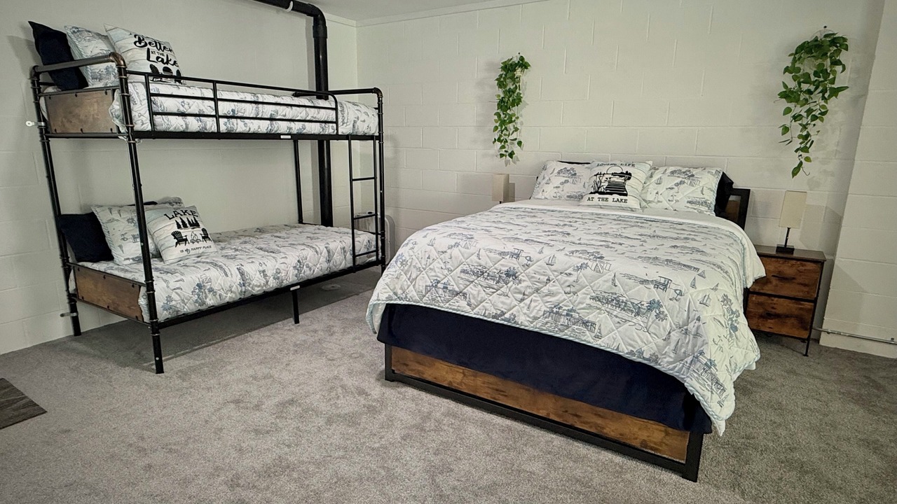 Photo of Bedroom in Portage Lakes