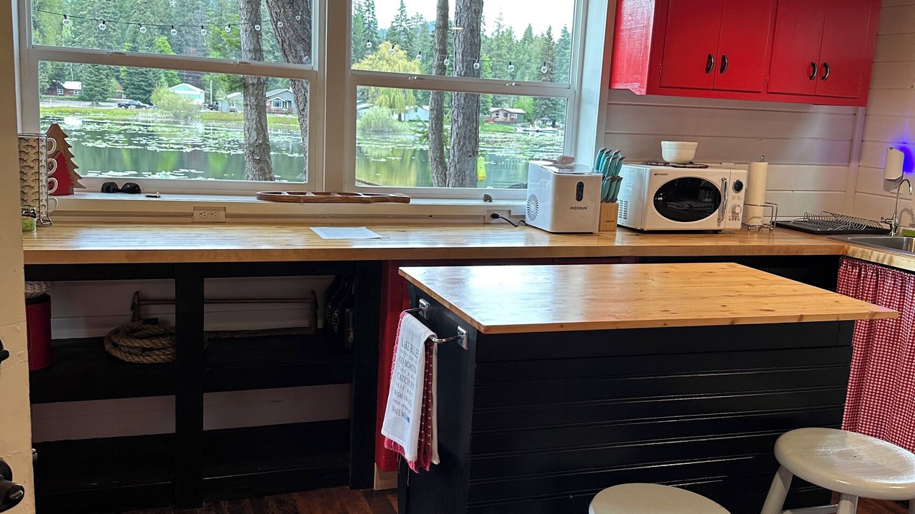 Photo of Kitchen in Twin Lakes