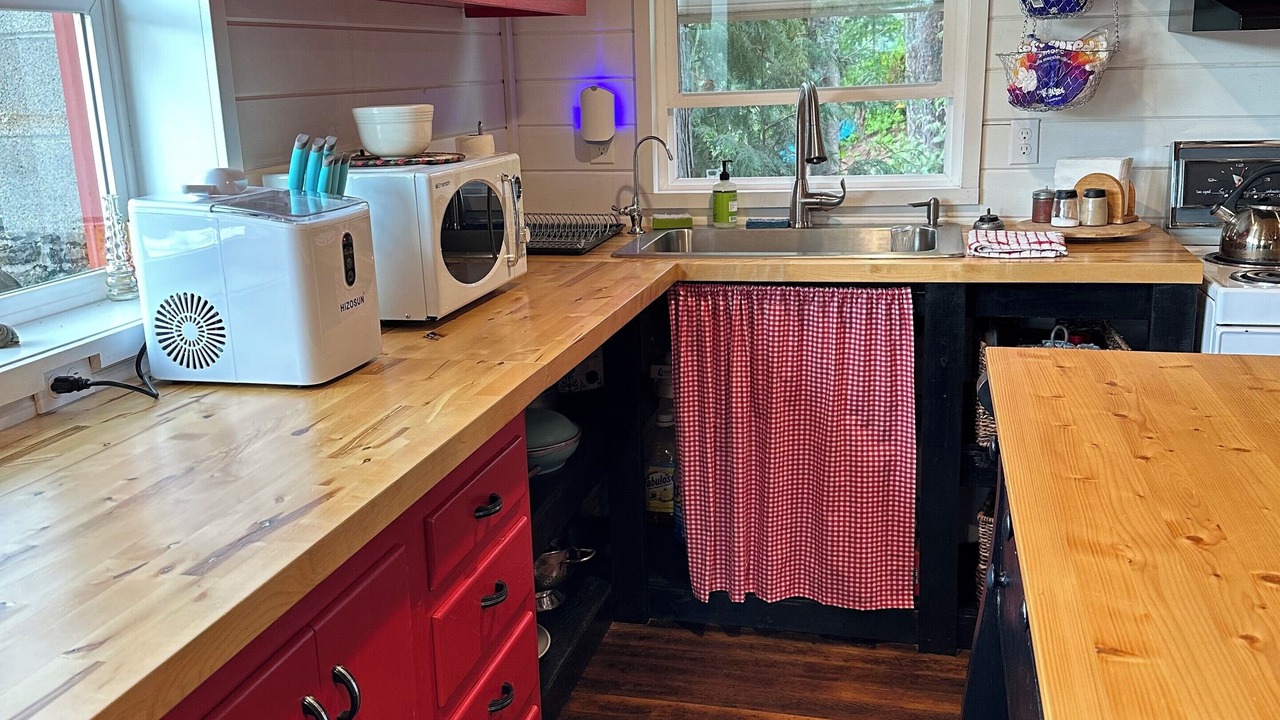 Photo of Kitchen in Twin Lakes