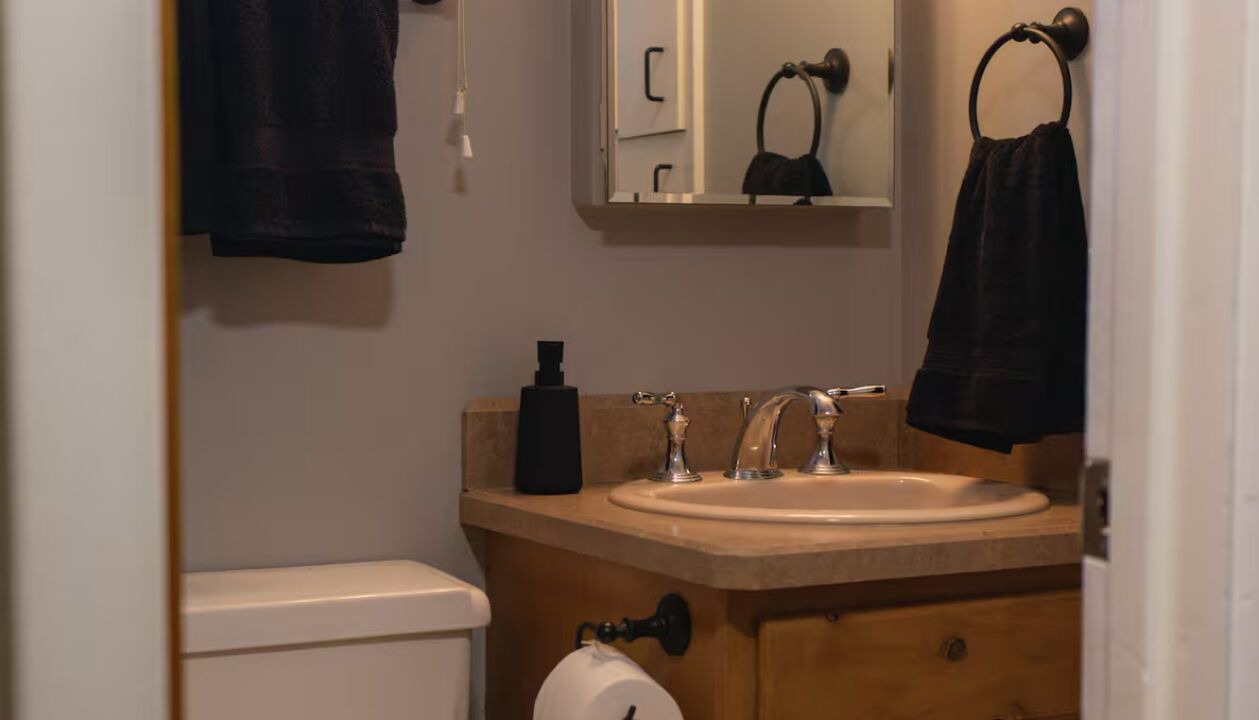 Photo of Bathroom in Rimrock