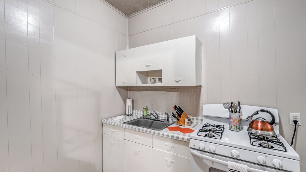 Photo of Kitchen in New Pathways