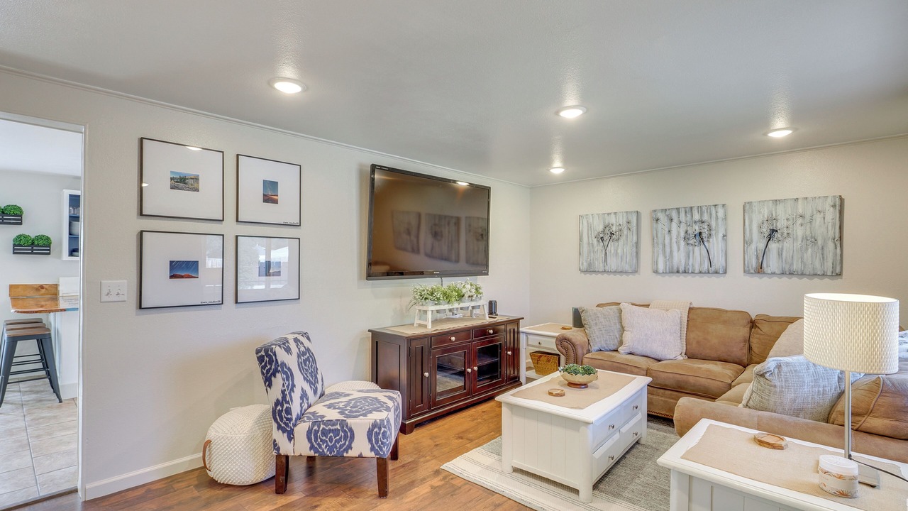 Photo of Livingroom in Vernal
